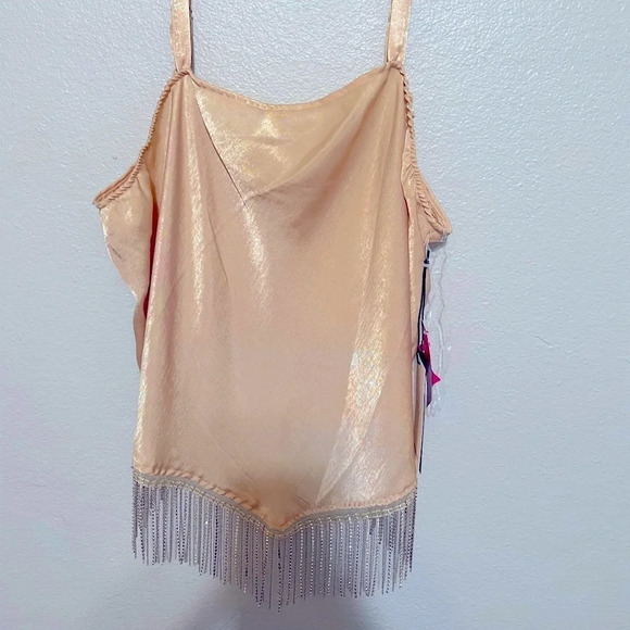 Lily white 2X adjustable strap silky camisole rhinestone hem​​ - Picture 1 of 5